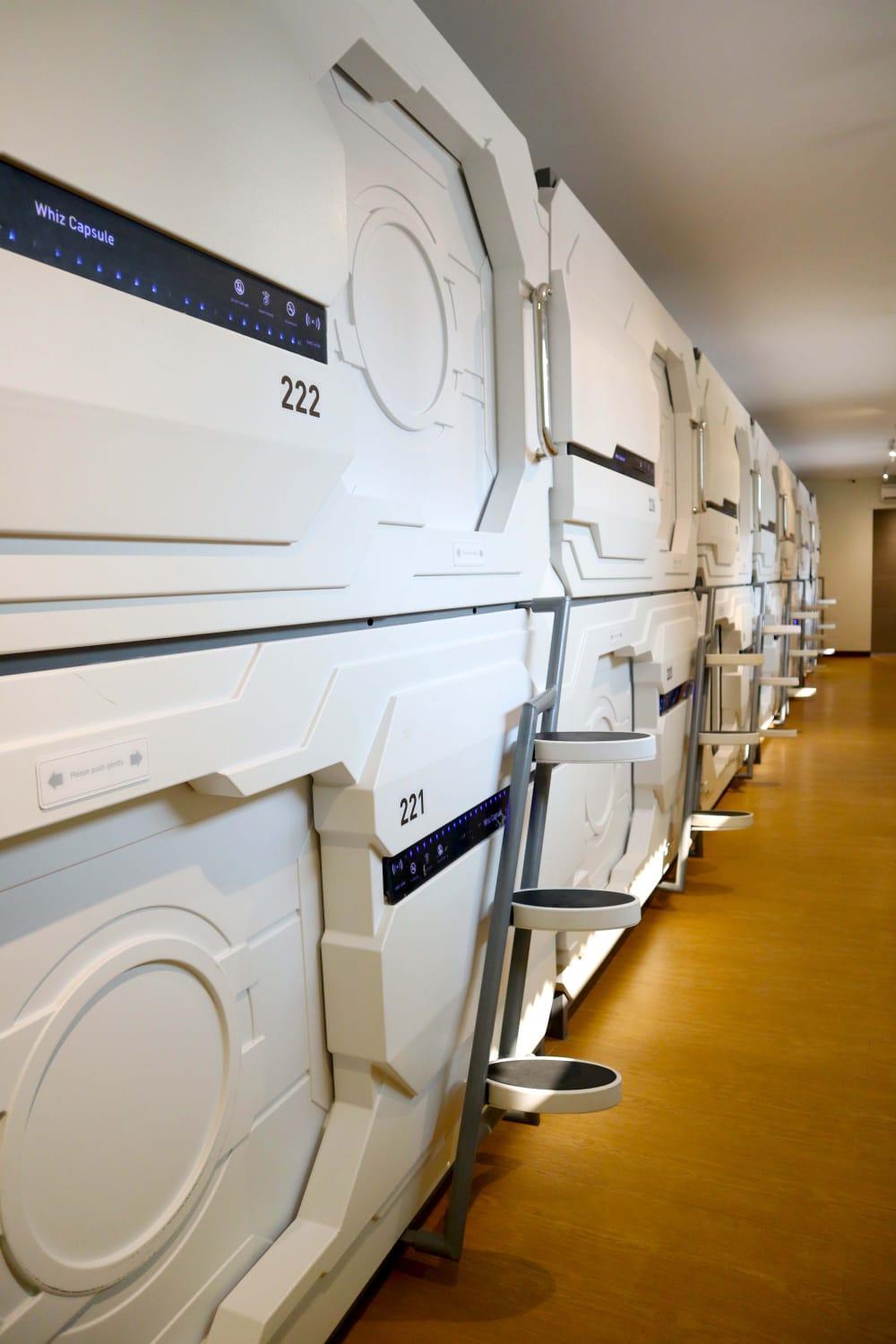 Whiz Capsule Hotel Thamrin Cakarta Dış mekan fotoğraf